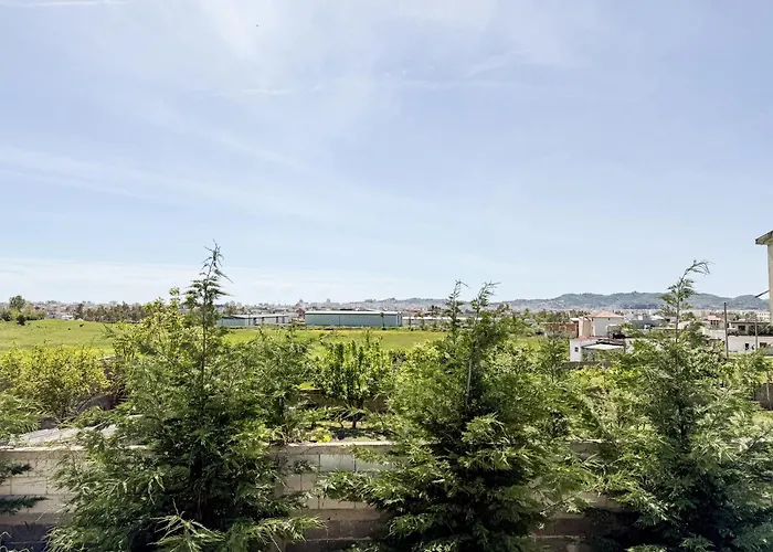 Villa Contemporary Hidden Gem With Pool And Garden Durres