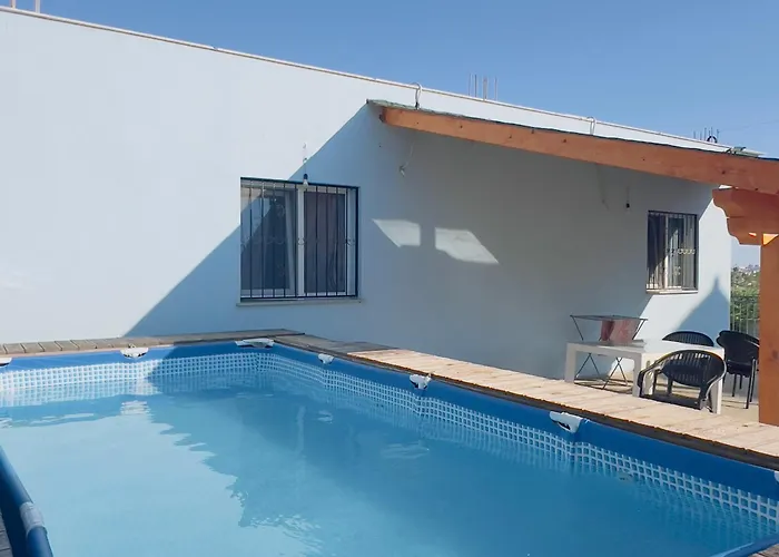 Contemporary Hidden Gem With Pool And Garden * Durres